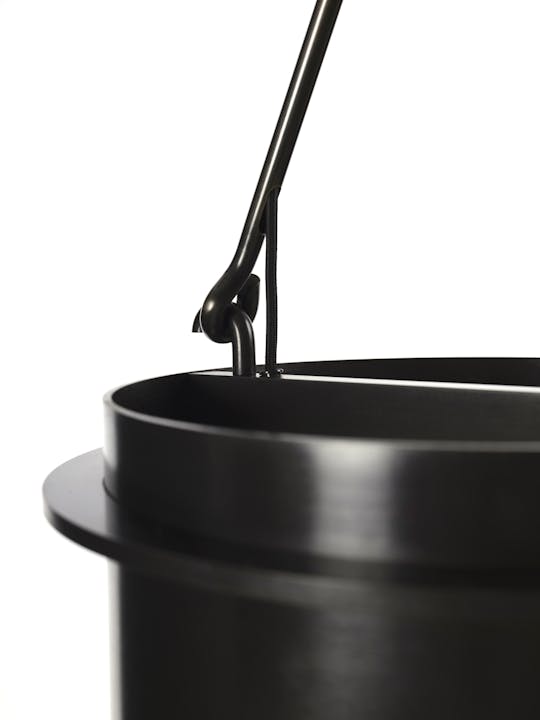 de sousa hughes liaigre Cavalerie suspension detail 2