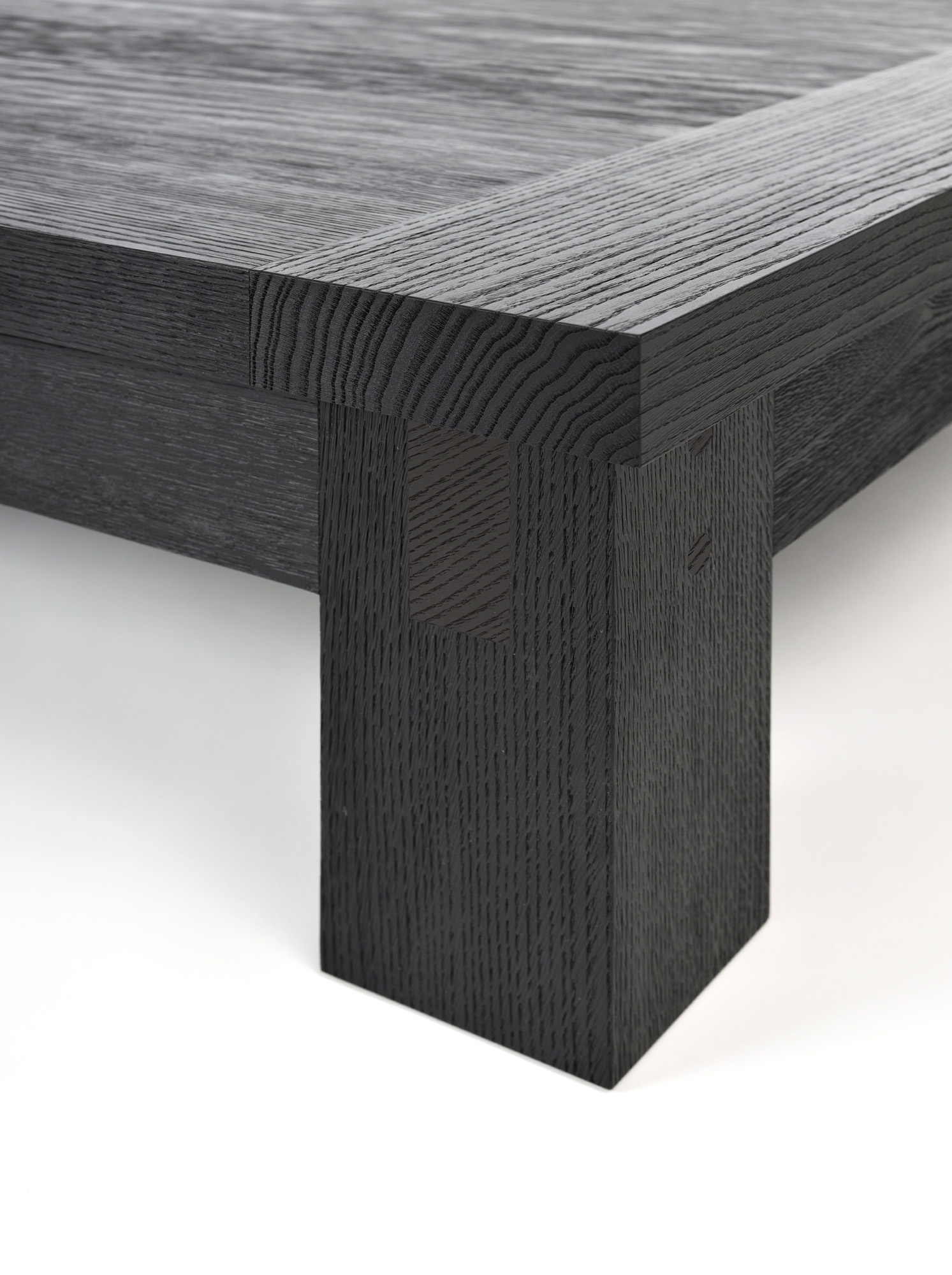 de sousa hughes liaigre CHARPENTIER coffee table detail