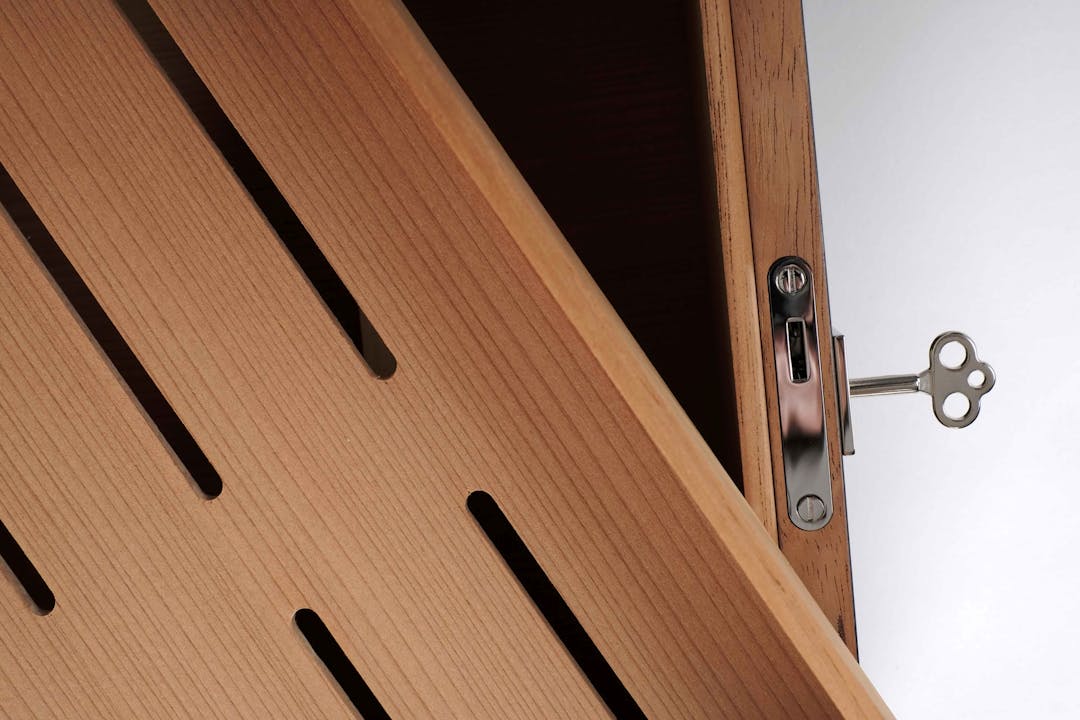 de sousa hughes liaigre Cigar box detail 2