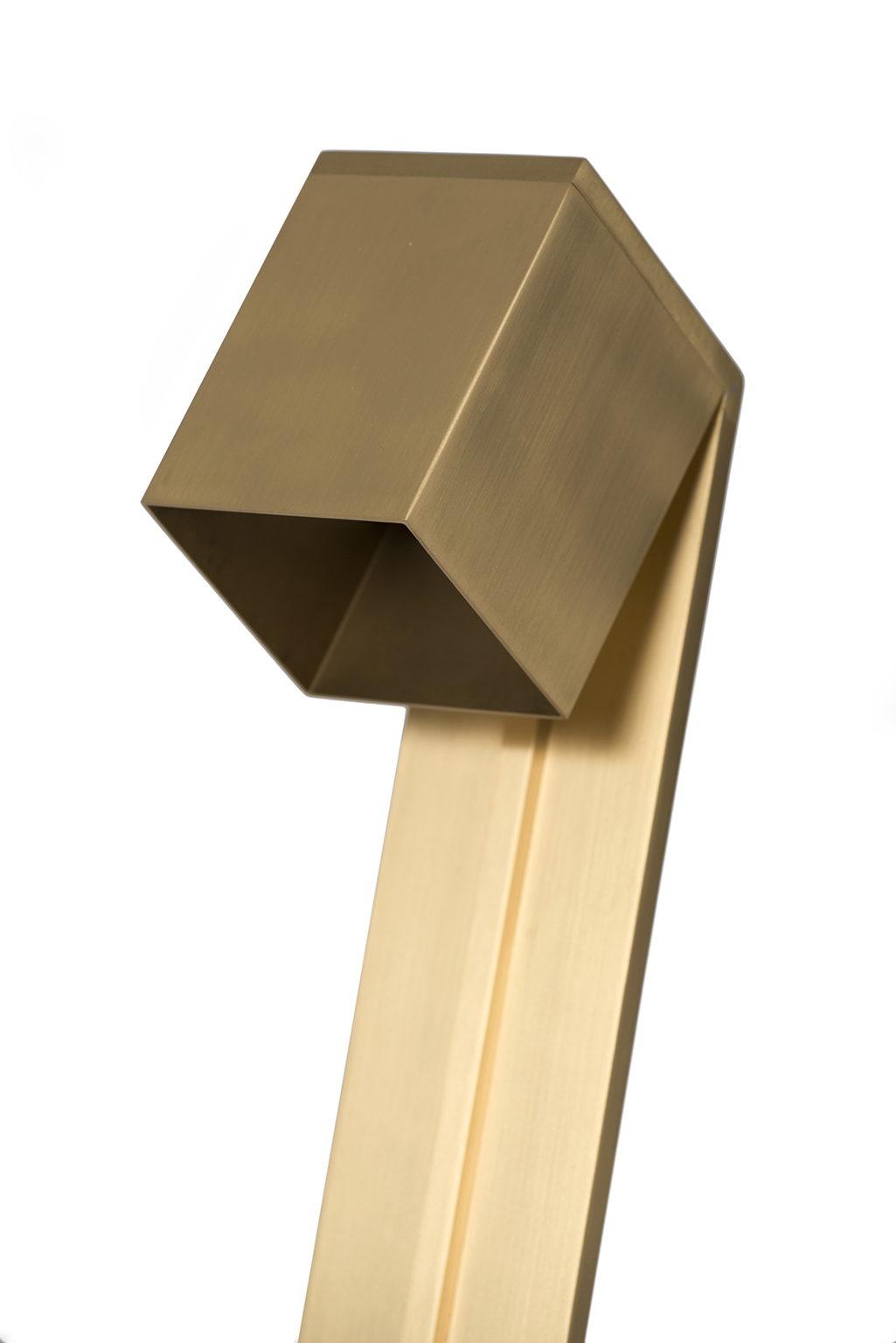 de sousa hughes liaigre Colbert lamp detail