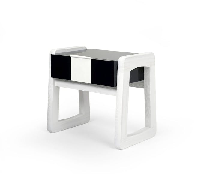 de sousa hughes liaigre corsaire bedside table