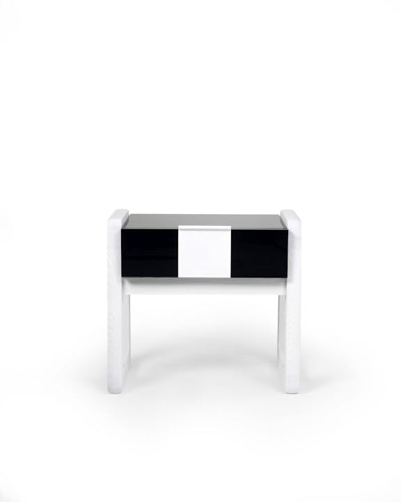 de sousa hughes liaigre corsaire bedside table front