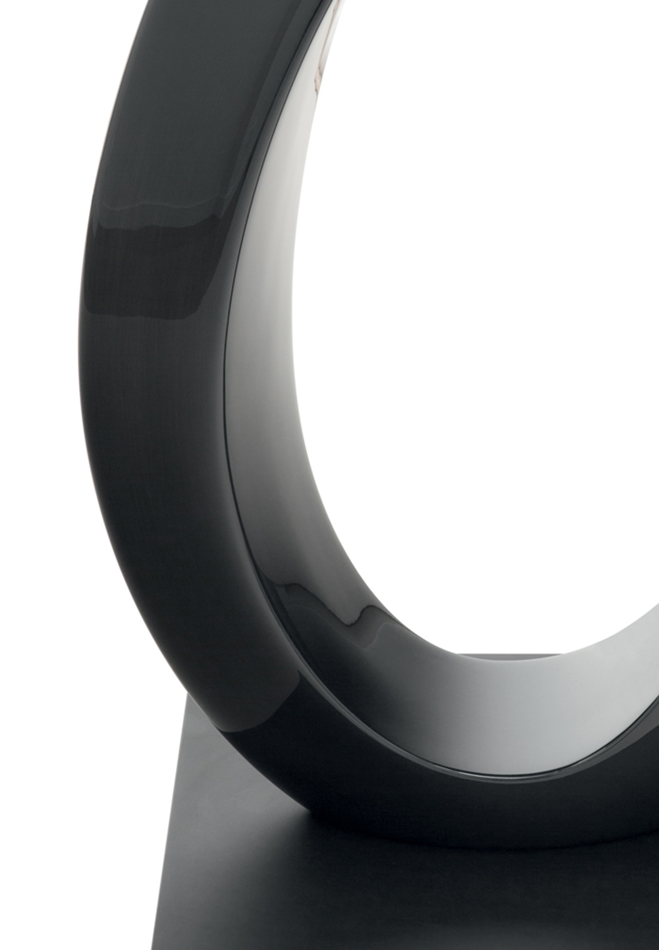 de sousa hughes liaigre DALIA NOIR side table detail