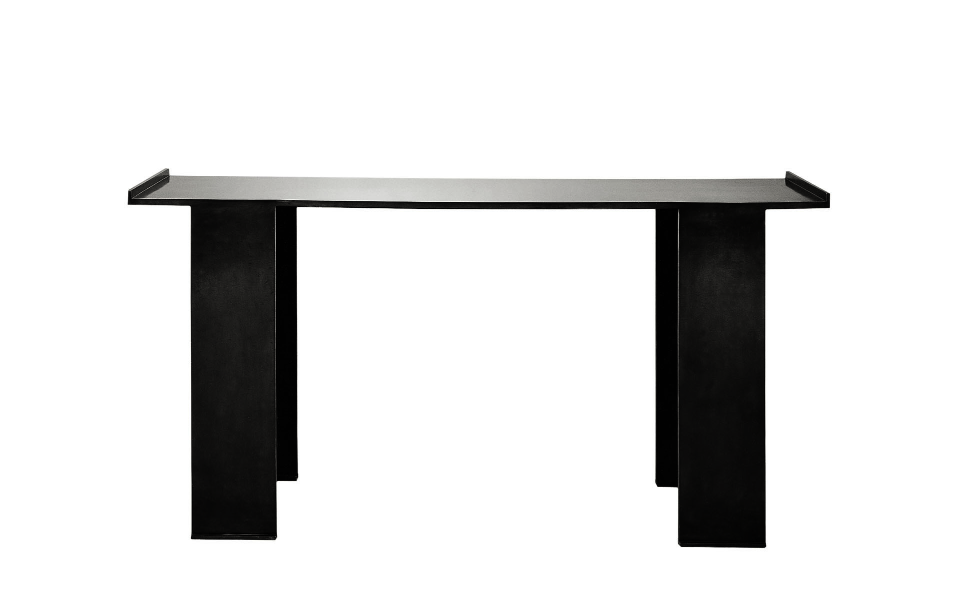 de sousa hughes liaigre Dogue console