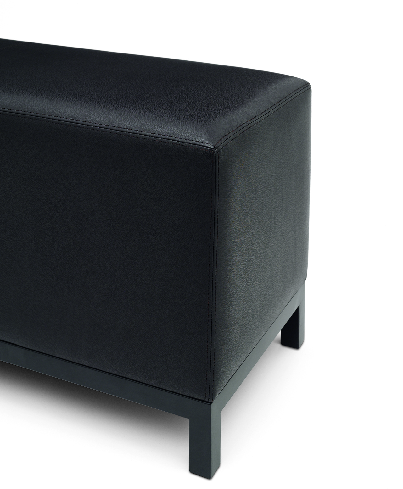 de sousa hughes liagireGRUME bench detail.jpg