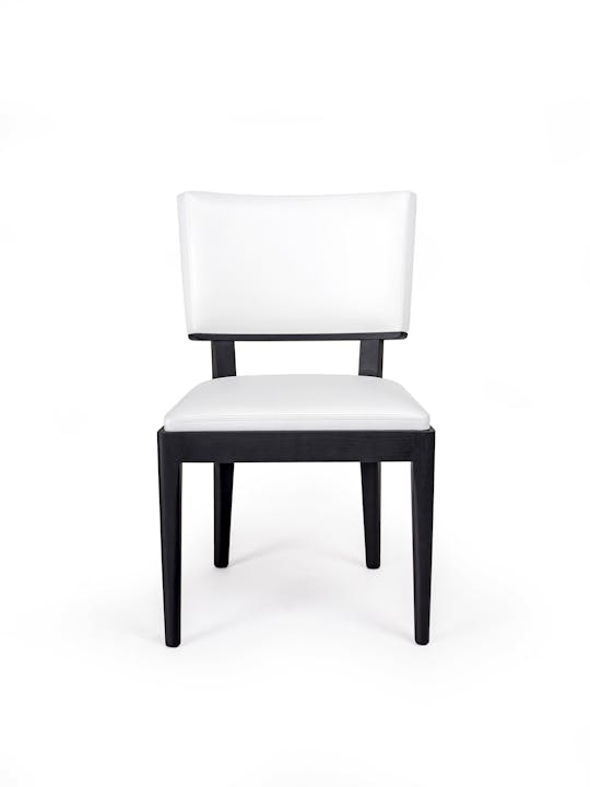 p de sousa hughes liaigre HARRYS chaise front