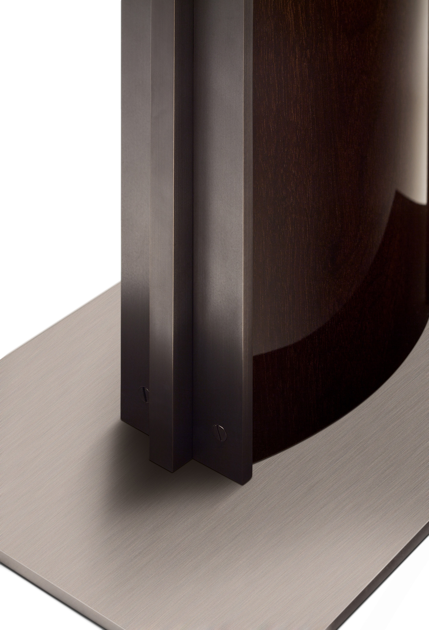 de sousa hughes liaigre Louvet lamp front base detail
