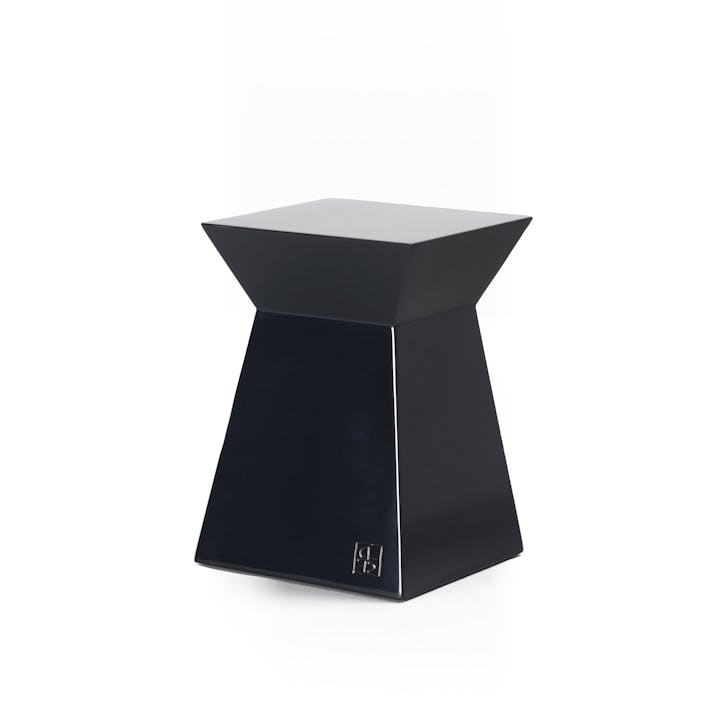 de sousa hughes liaigre mini nagato