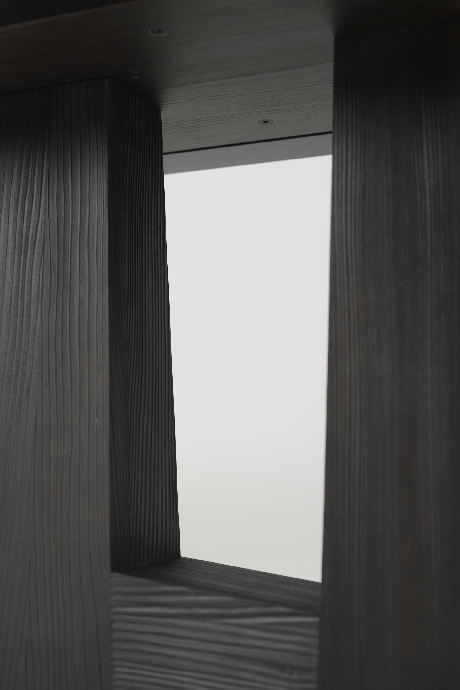 de sousa hughes liaigre ORION console detail