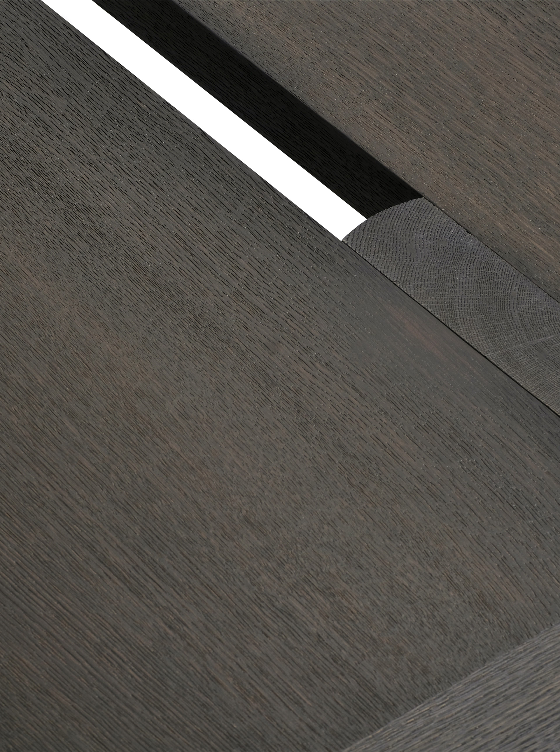 de sousa hughes liaigre Pagode table top detail