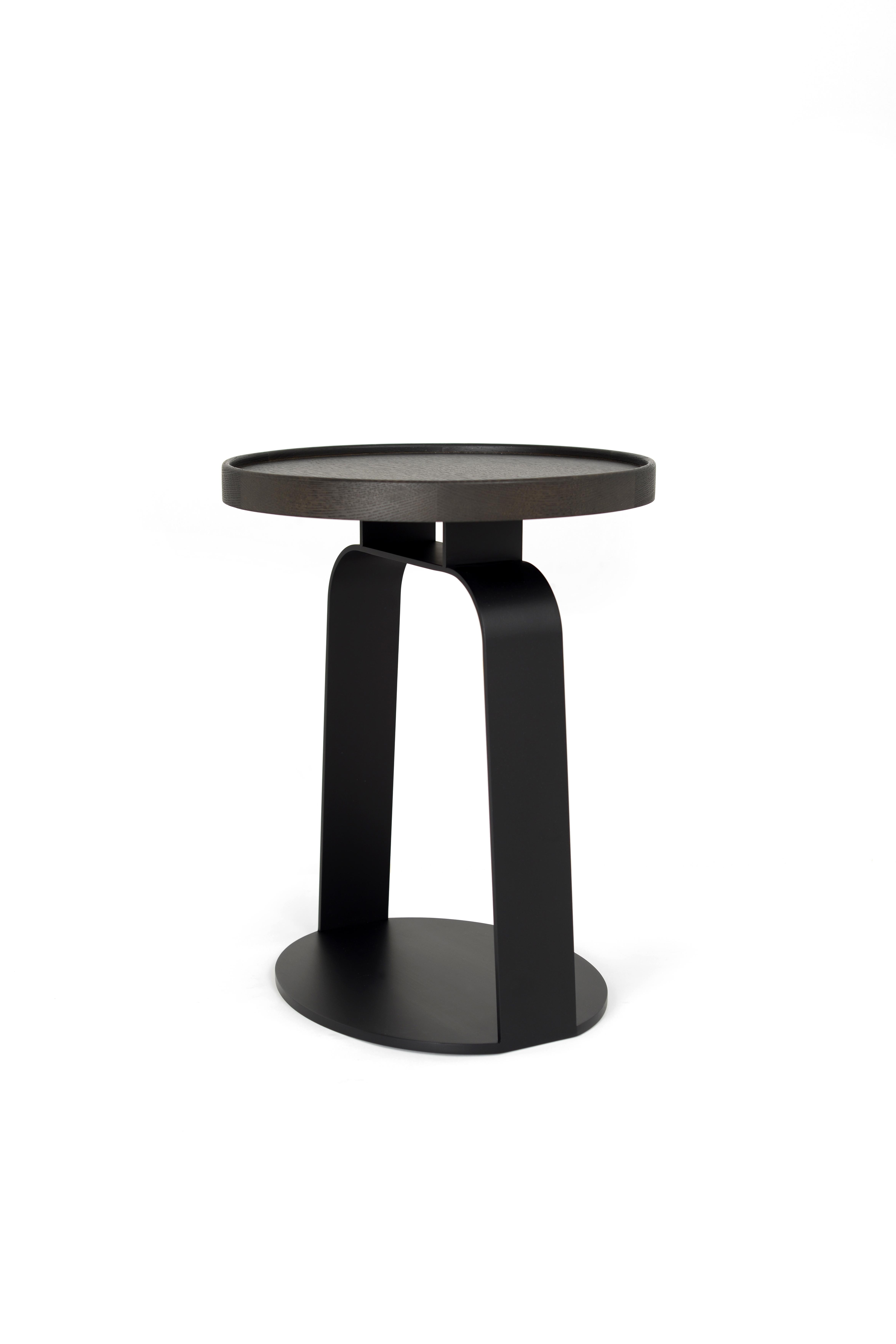 de sousa hughes liaigre Praslin side table angle