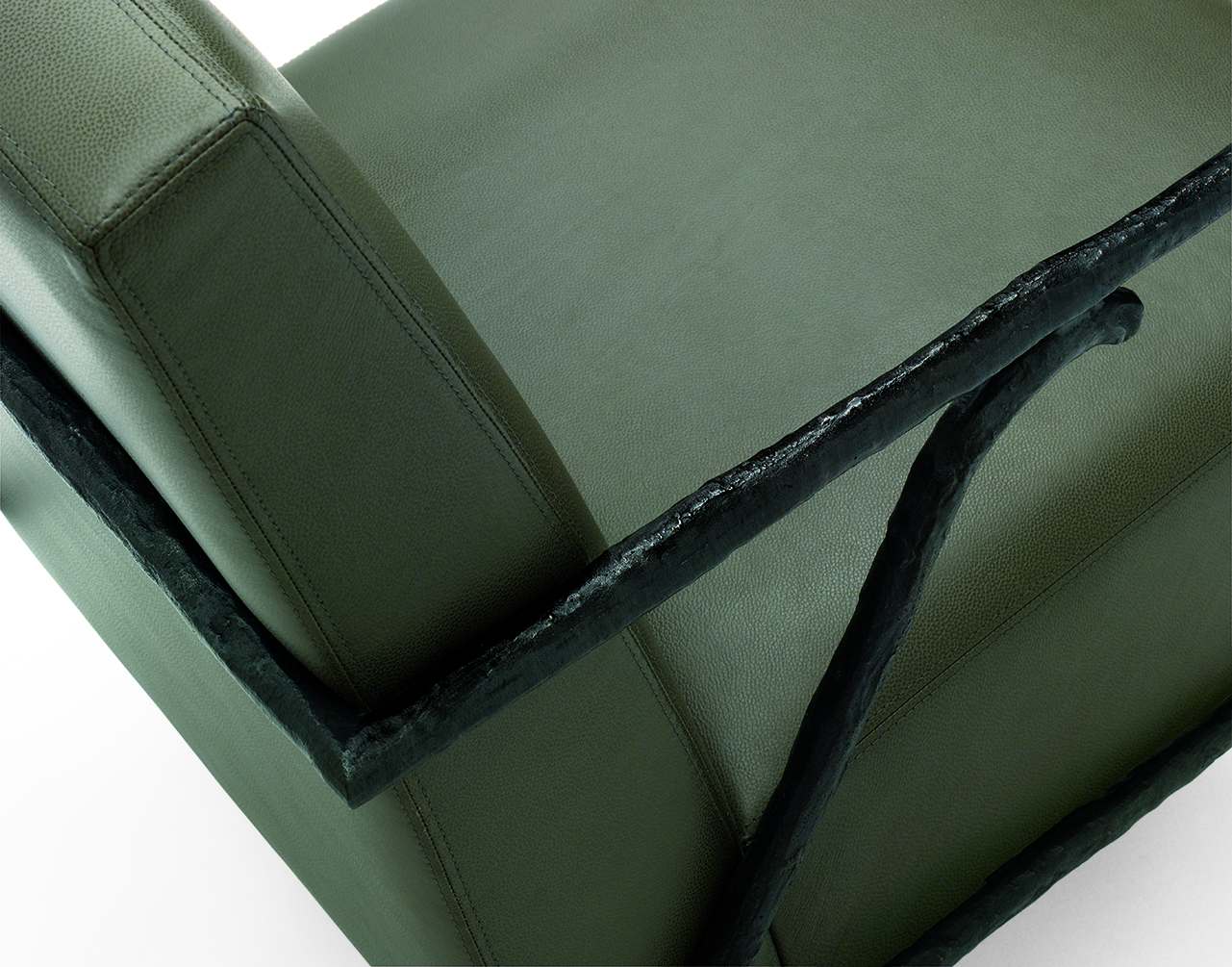 de sousa hughes liaigre SAINT GERMAIN armchair top detail