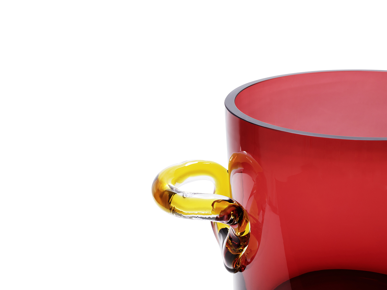 de sousa hughes liaigre seau vase detail