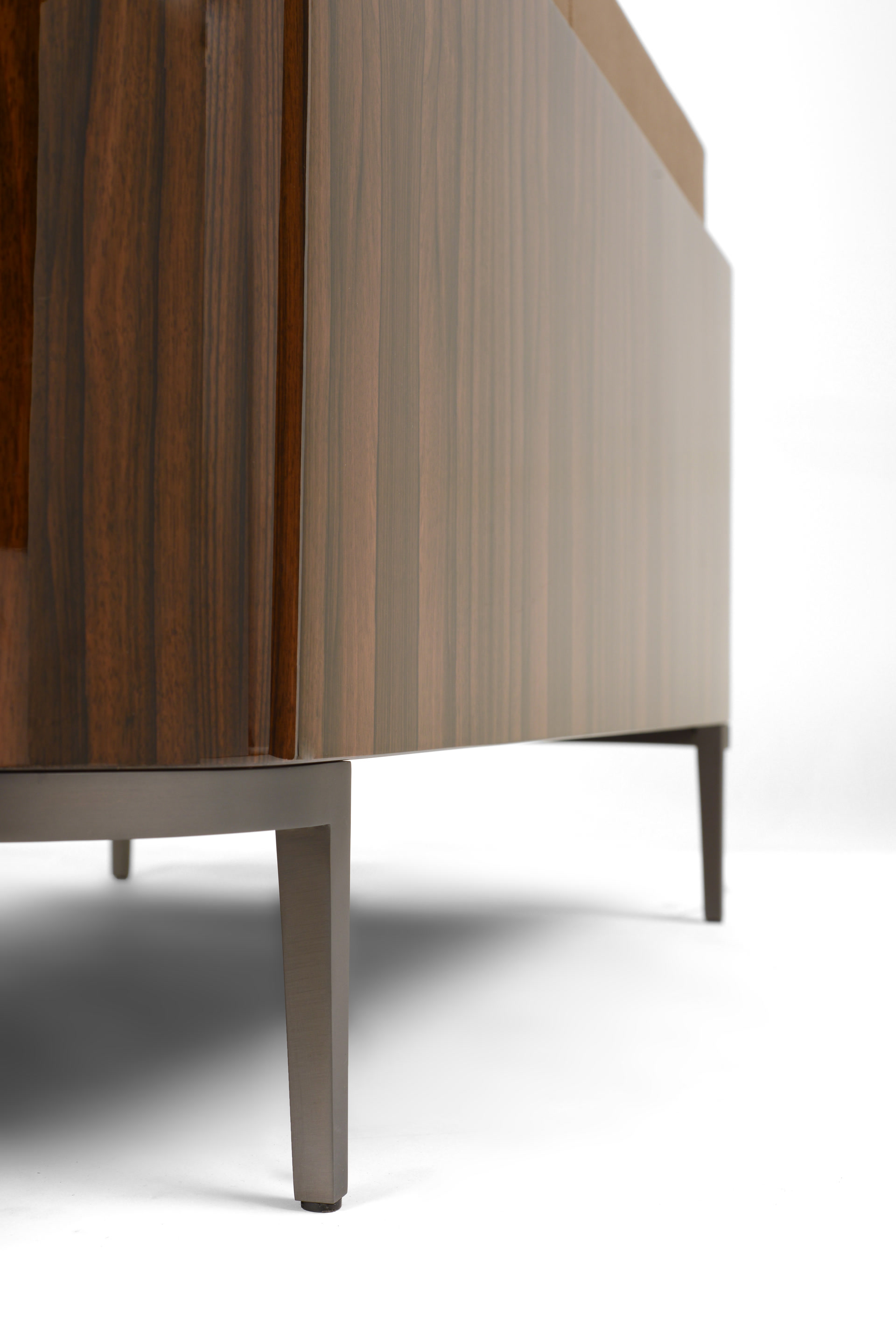 de sousa hughes liaigre Shelter sofa detail