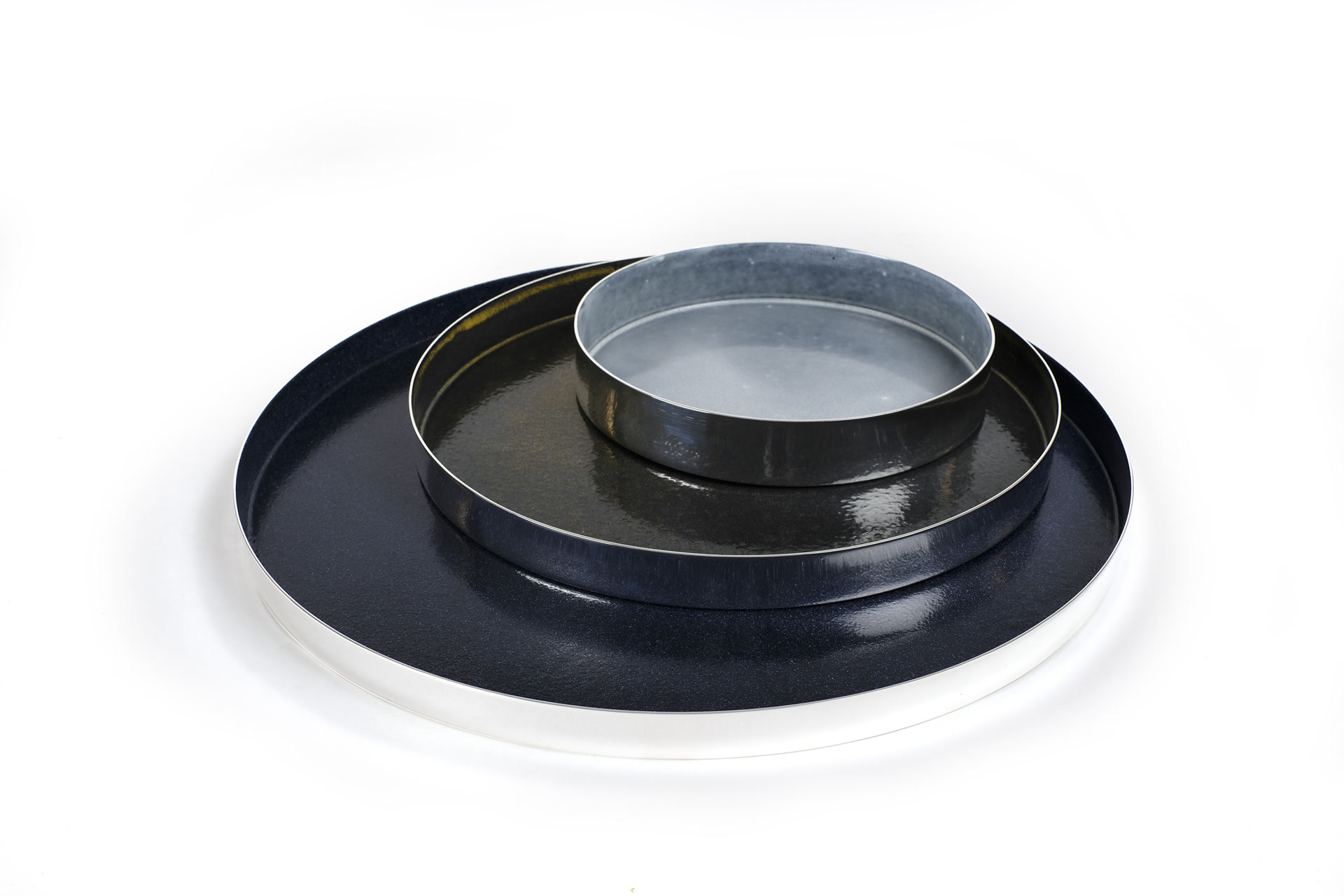 de sousa hughes liaigre Silla trays enameled metal trays silver blue