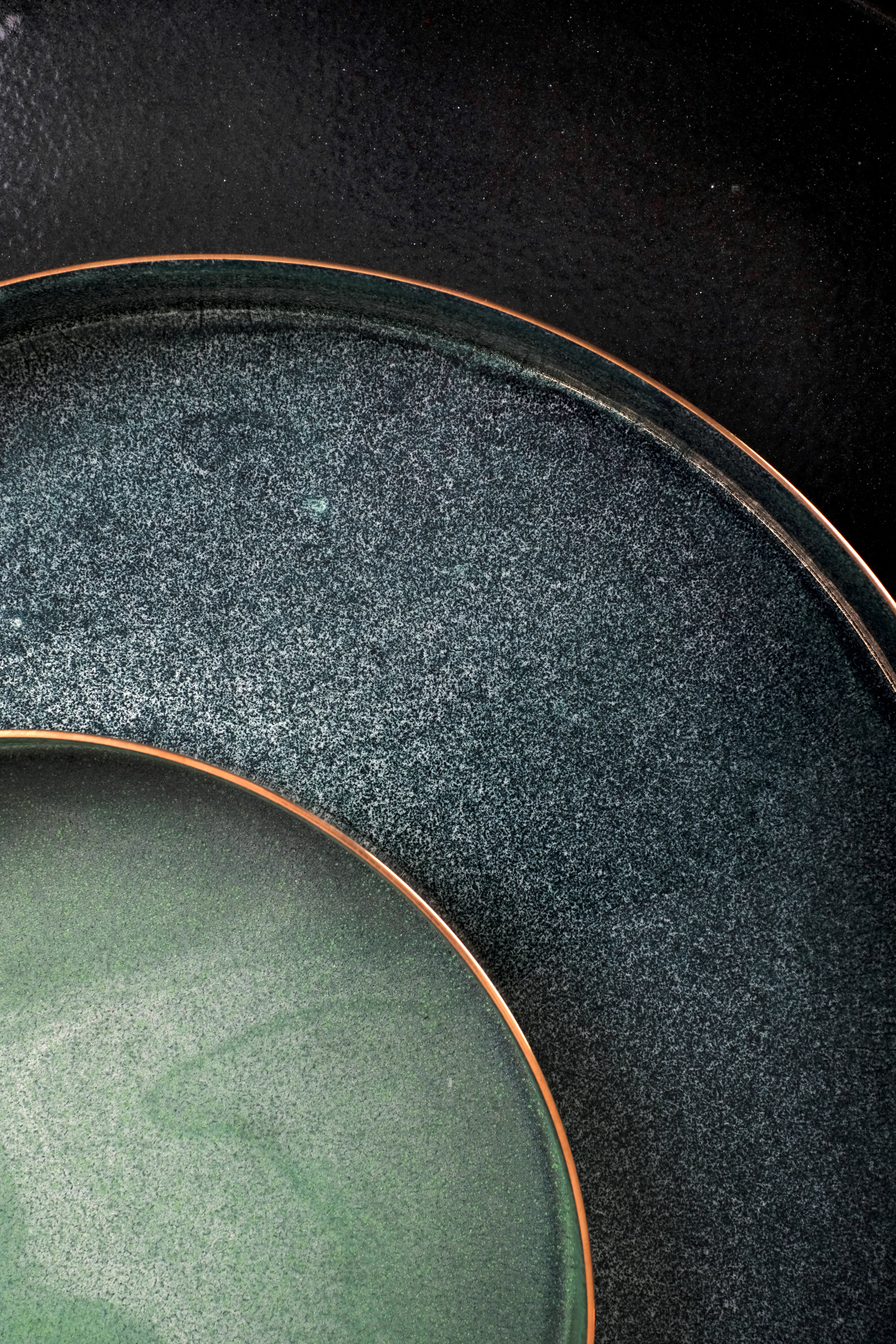 de sousa hughes liaigre Silla trays enameled metal trays green brass top detail