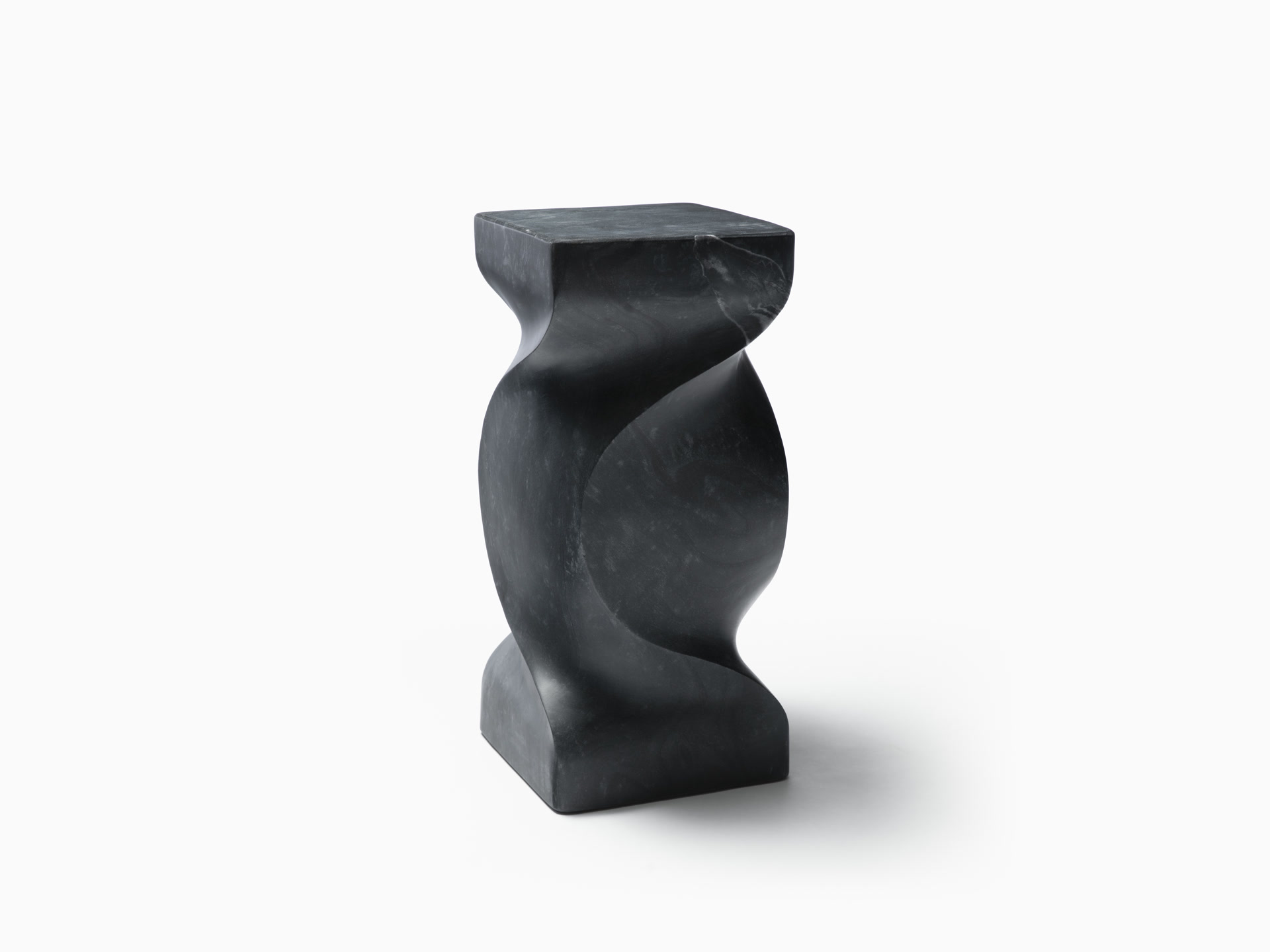 de sousa hughes link outdoor arie side table 2