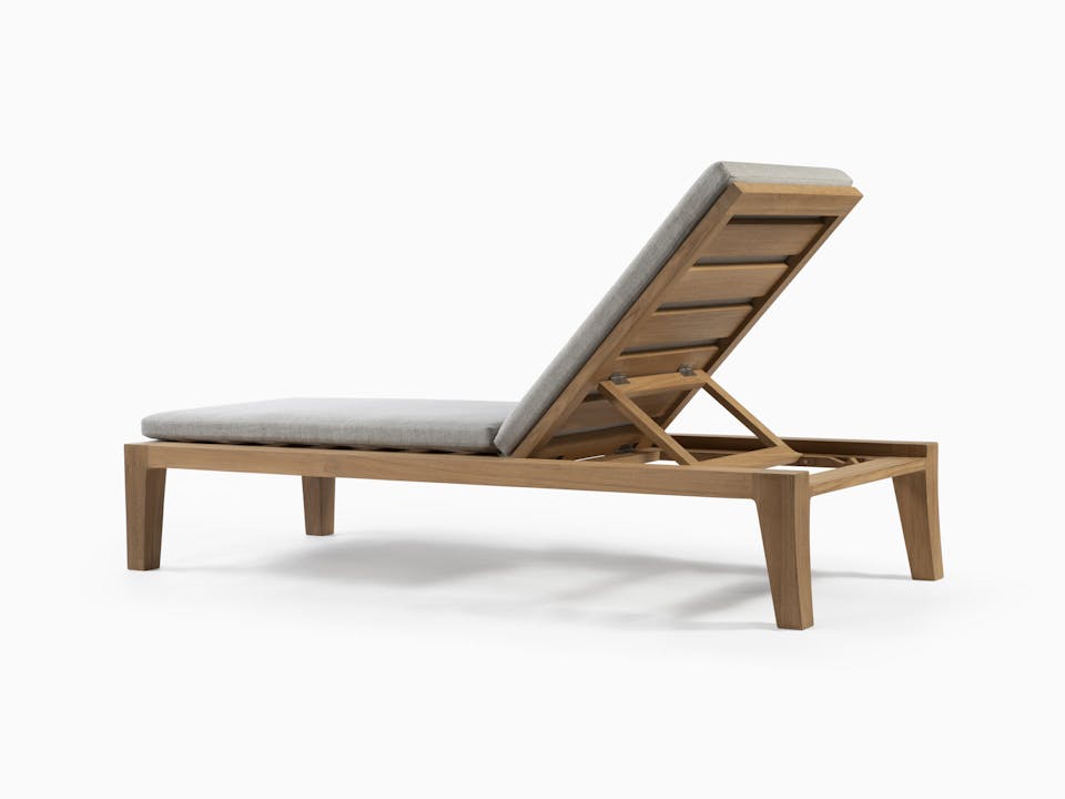 de sousa hughes link outdoor Banyan Armless Chaise 1
