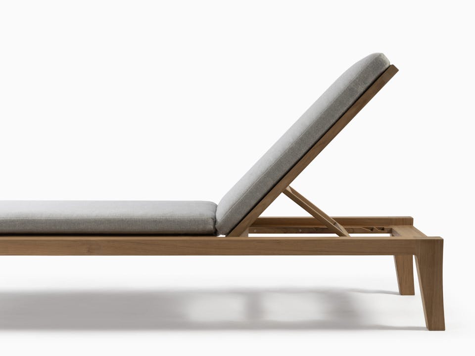 de sousa hughes link outdoor Banyan Armless Chaise 6