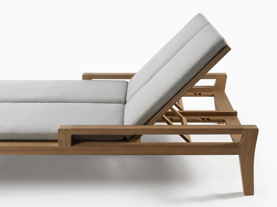 de sousa hughes link outdoor Banyan Double Chaise 6