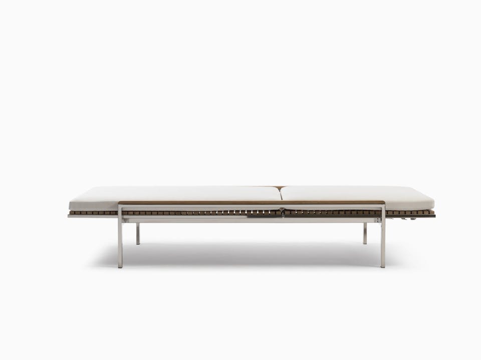 de sousa hughes link outdoor Echo High Chaise 4