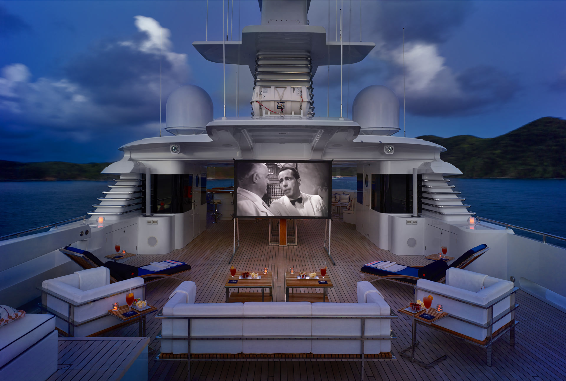 de sousa hughes link outdoor Victoria Del Mar Install Photography by David Churchill 1