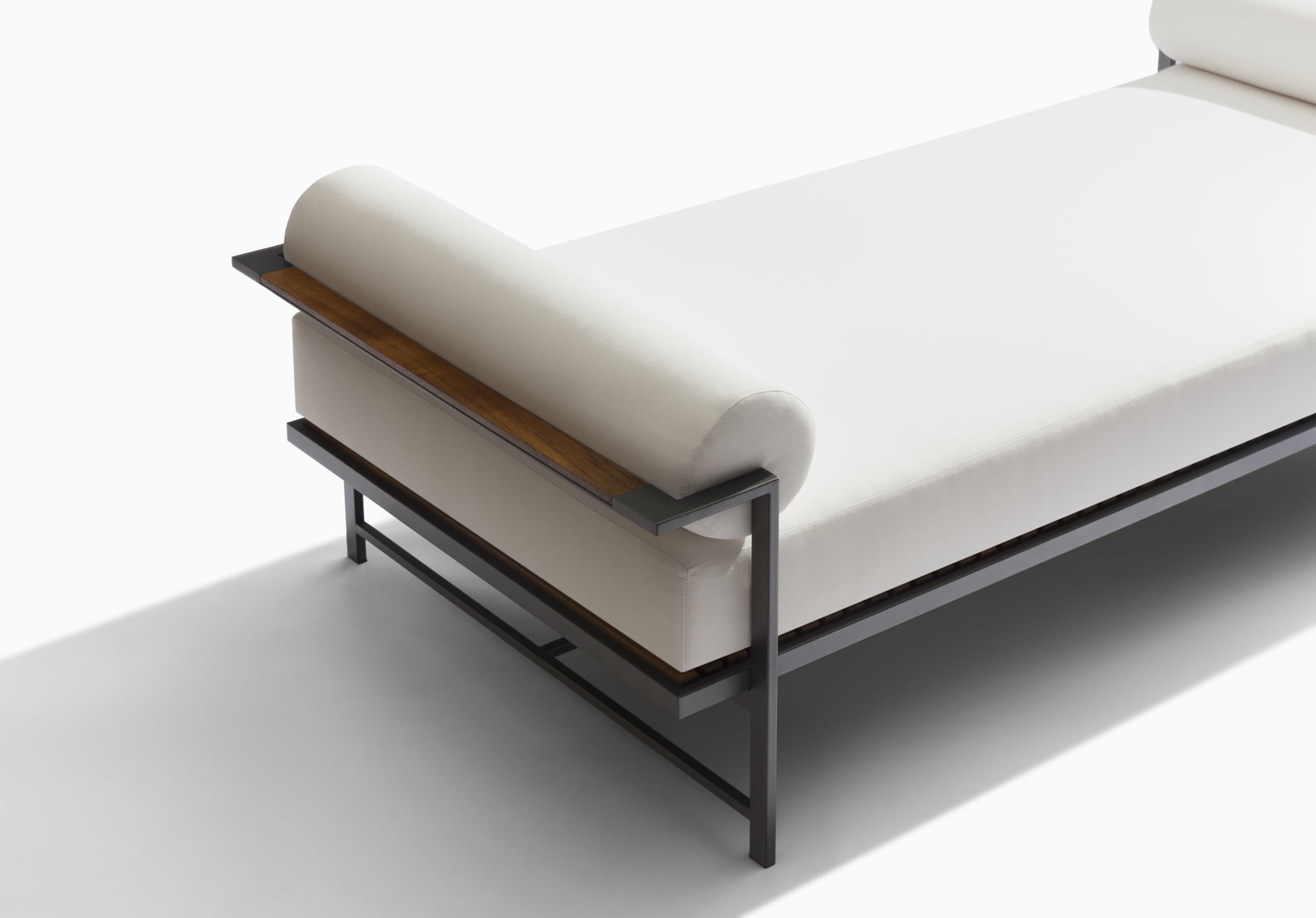de sousa hughes link outdoor Daybreak Daybed 7