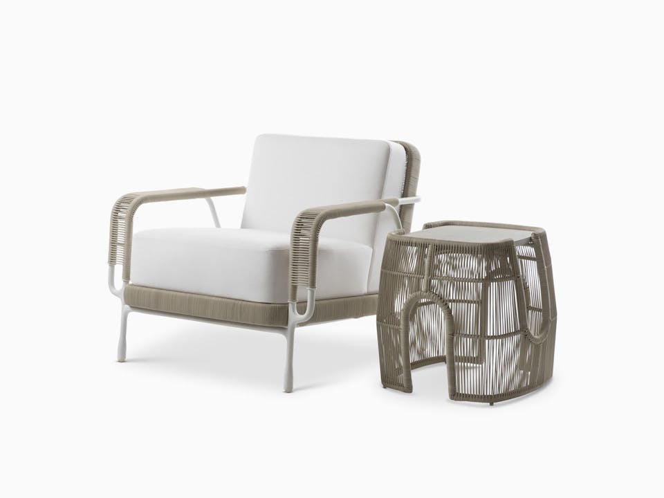 de sousa hughes link outdoor Monterey Drink Table Sand 1