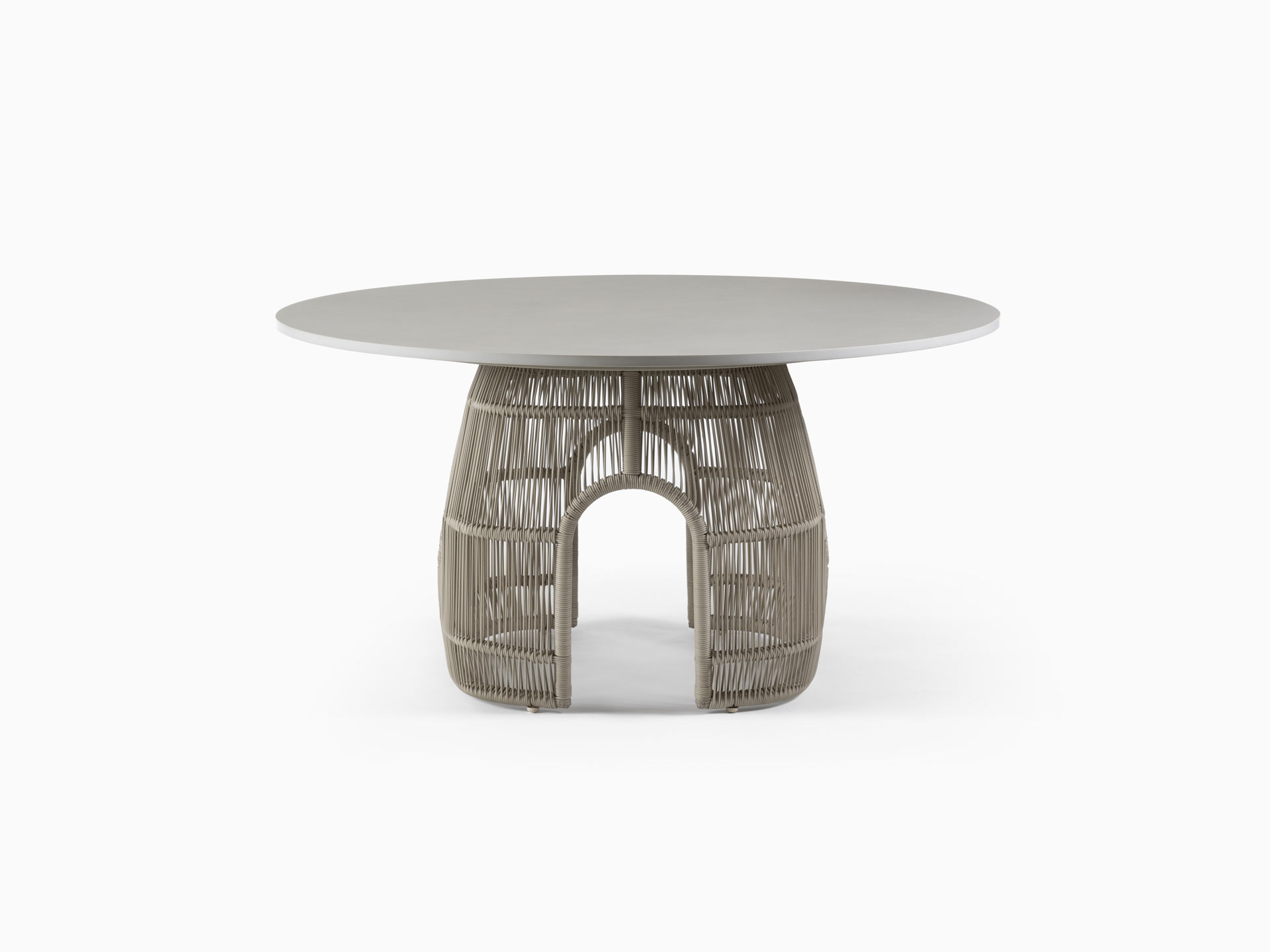 de sousa hughes link outdoor Monterey Round Dining Table Sand 2