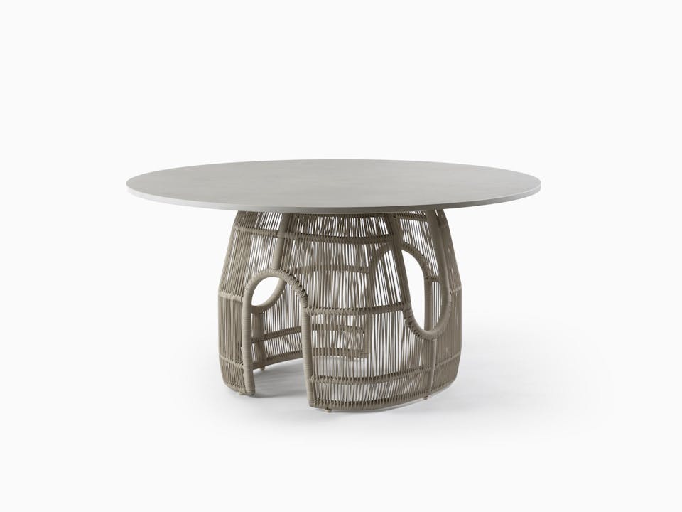 de sousa hughes link outdoor Monterey Round Dining Table Sand 3