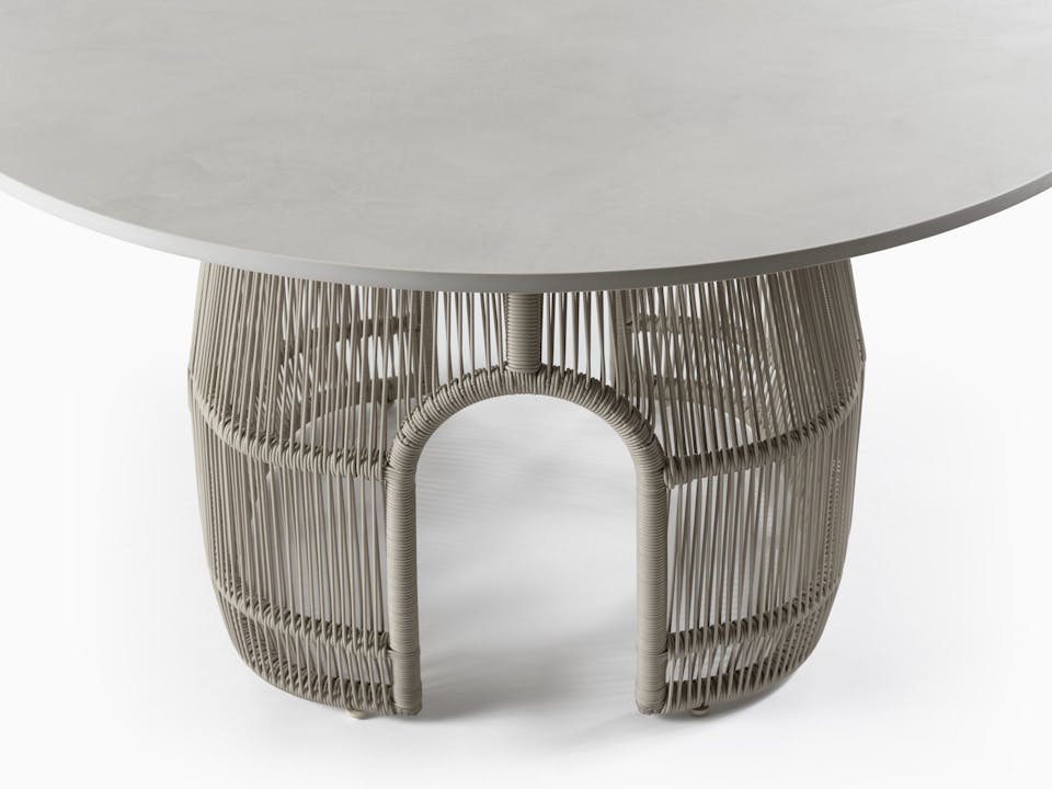 de sousa hughes link outdoor Monterey Round Dining Table Sand 6