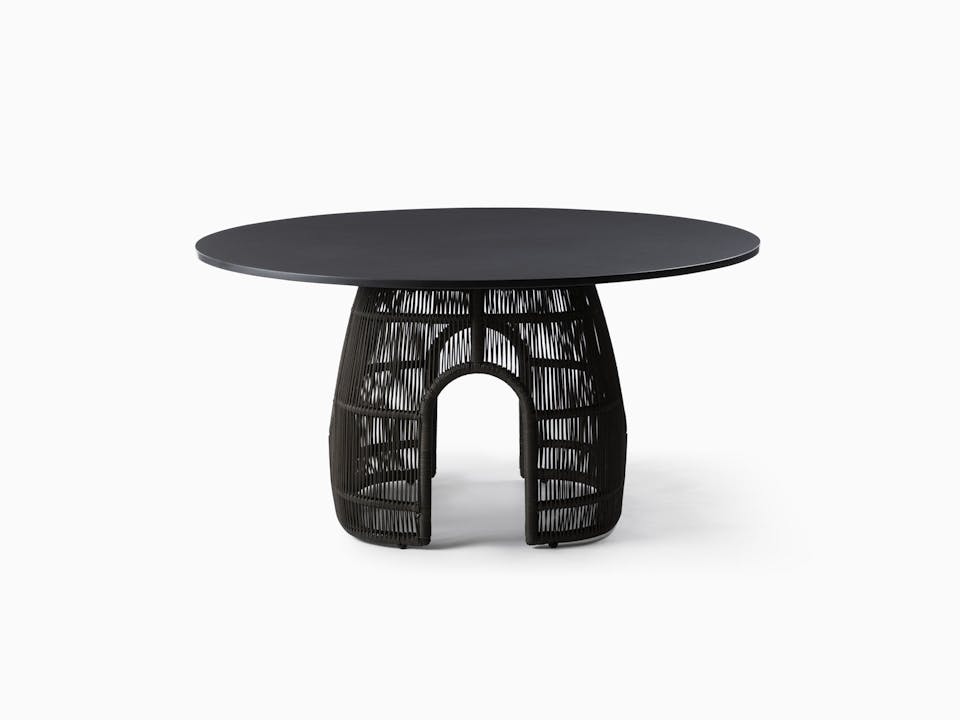 de sousa hughes link outdoor Monterey Round Dining Table Tahoe 2