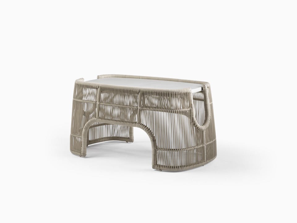 de sousa hughes link outdoor Monterey Side Table Sand 3