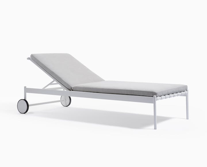de sousa hughes link outdoor mirage chaise 1