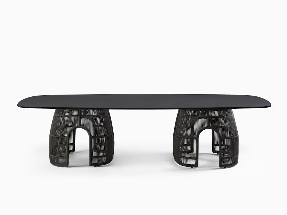 de sousa hughes link outdoor Monterey Dining Table Tahoe 2