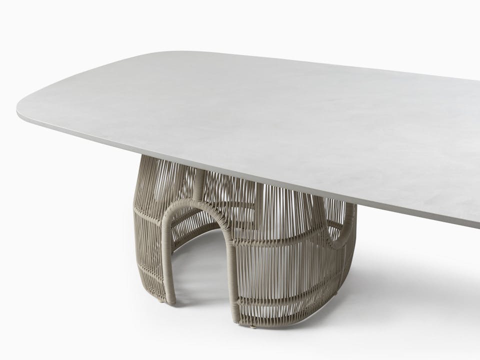 de sousa hughes link outdoor Monterey Dining Table Sand 3