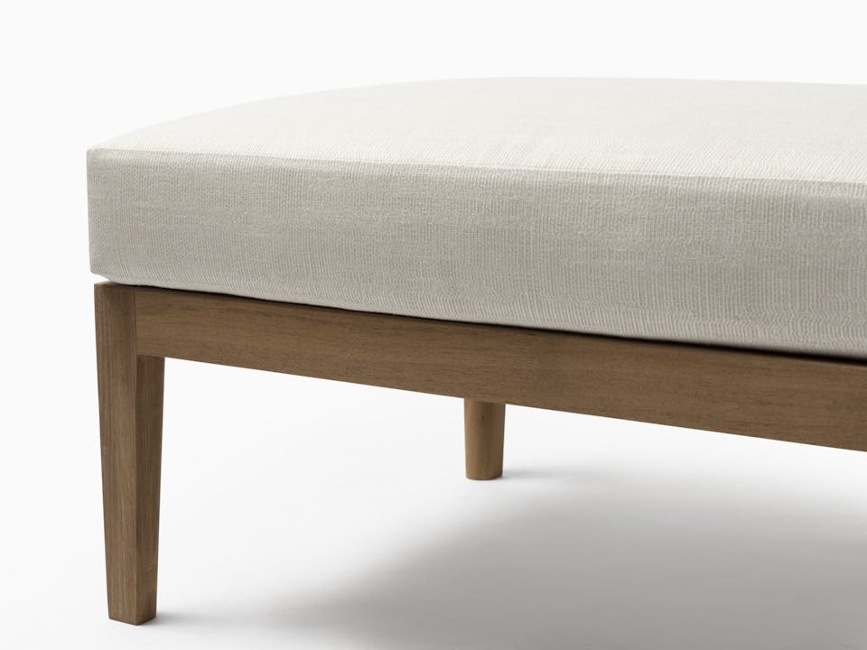 de sousa hughes link outdoor Sand Dollar Ottoman 4