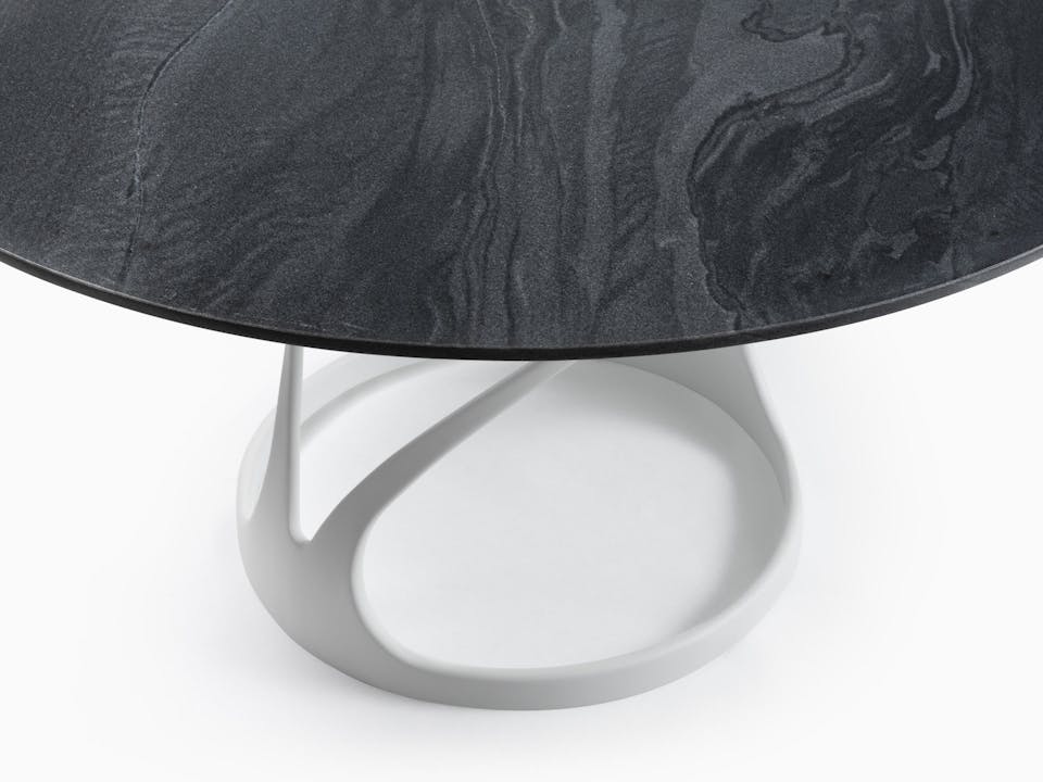 de sousa hughes link outdoor vela dining table 7