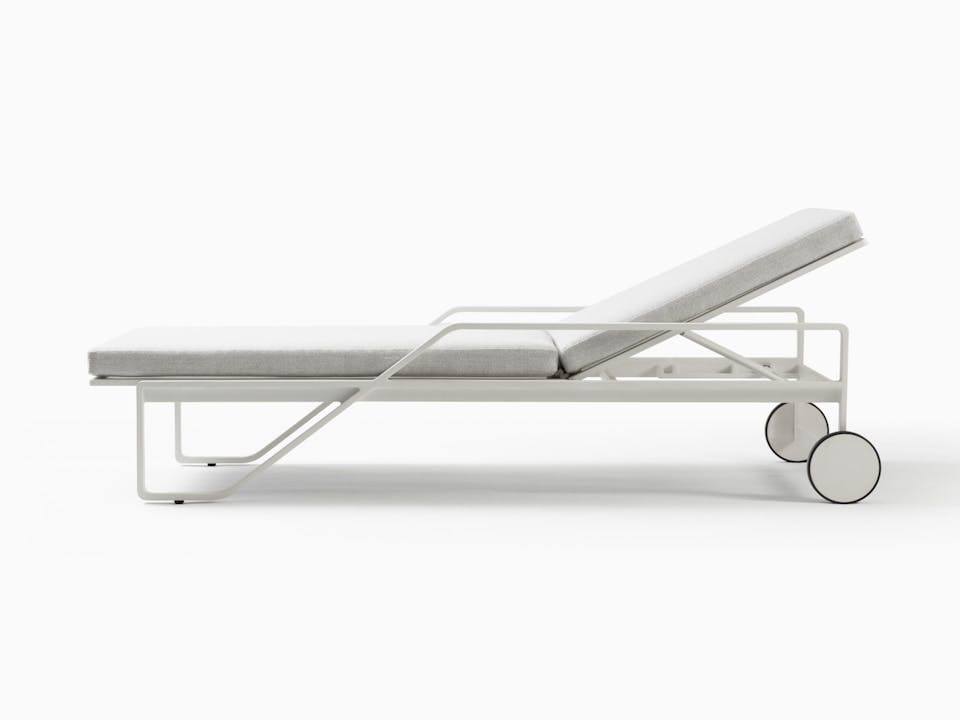 de sousa hughes link outdoor Verano Chaise Bone White 7