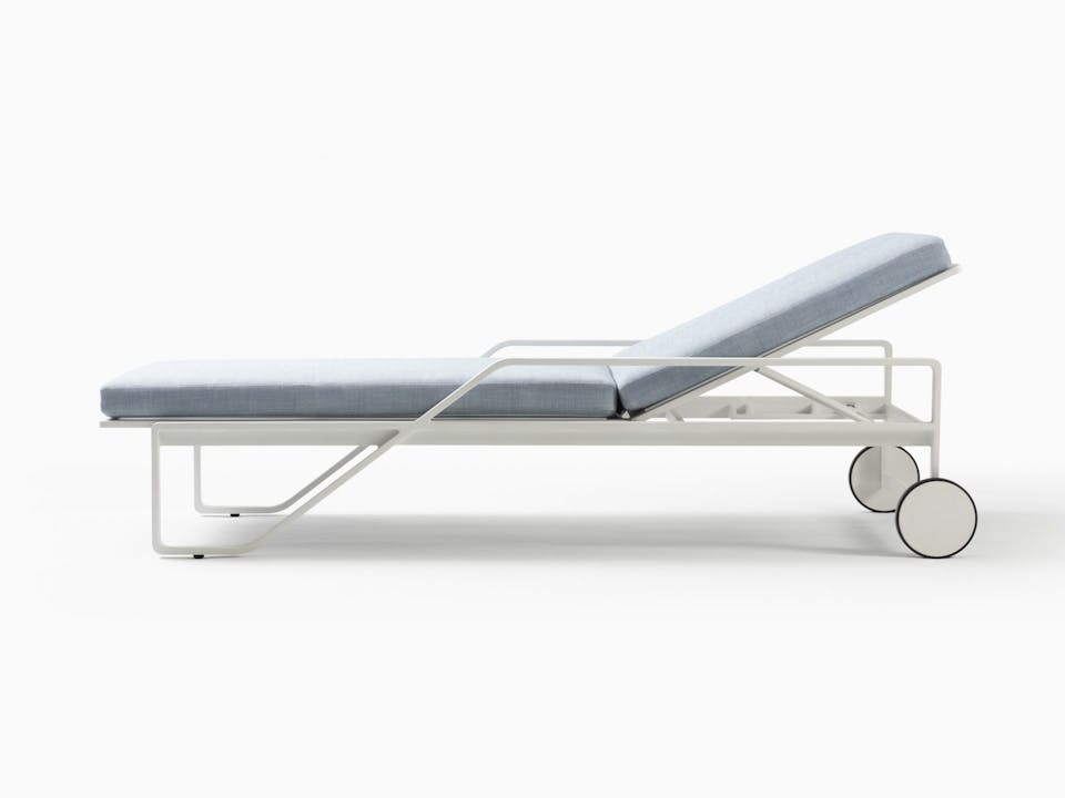 de sousa hughes link outdoor Verano Chaise Bone White 3