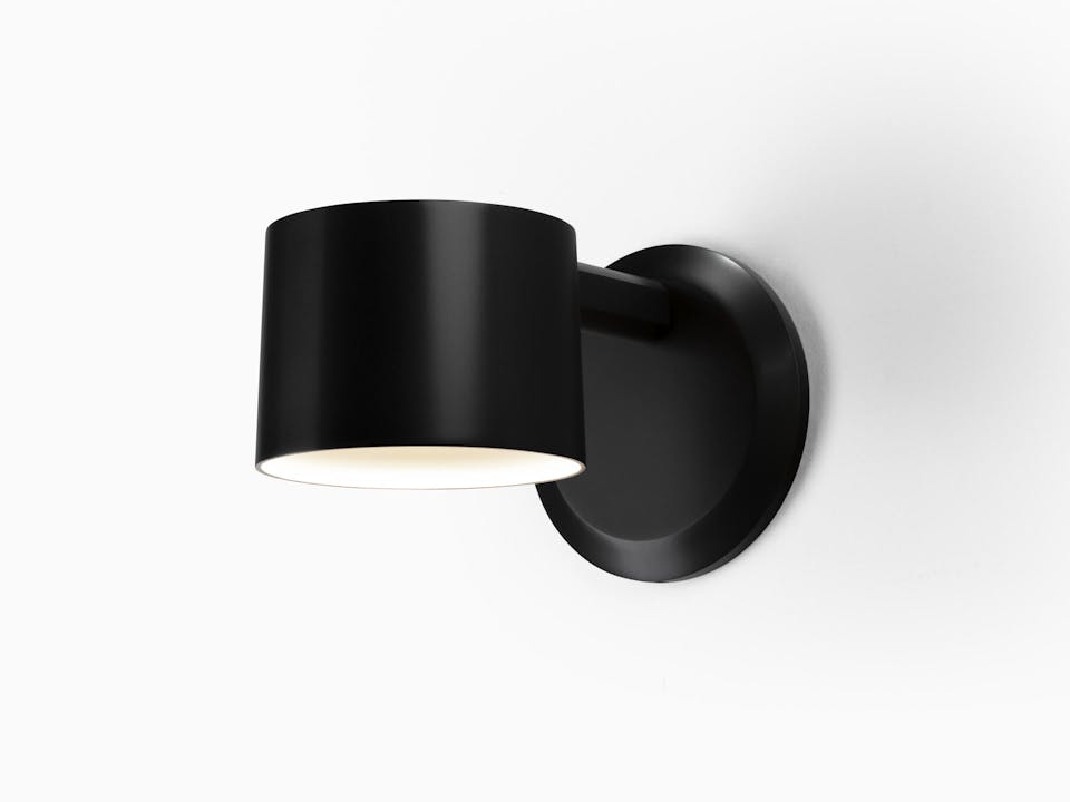 de sousa hughes mark albrecht bodie sconce metal shade front angle