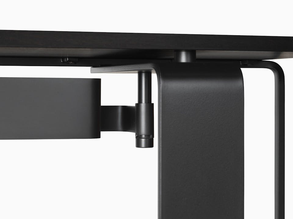 de sousa hughes mark albrecht Console One Detail