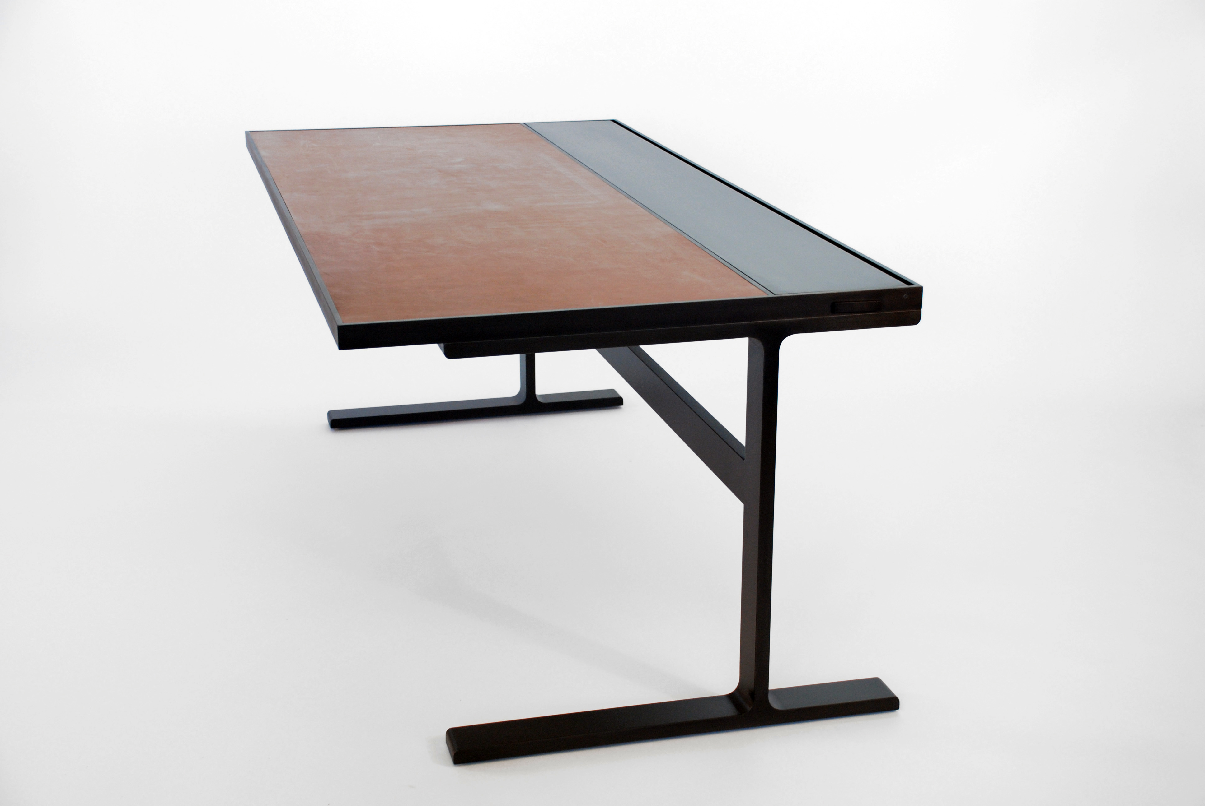 de sousa hughes mark albrecht Desk Closed