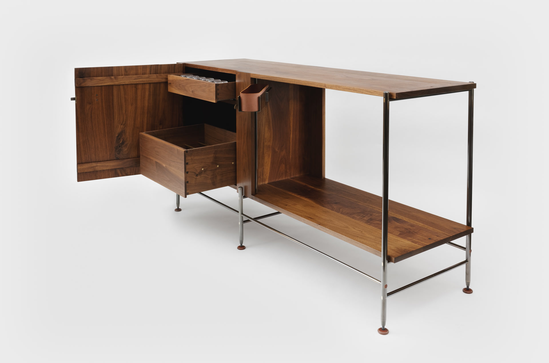 de sousa hughes mark albrecht harwood bar 6