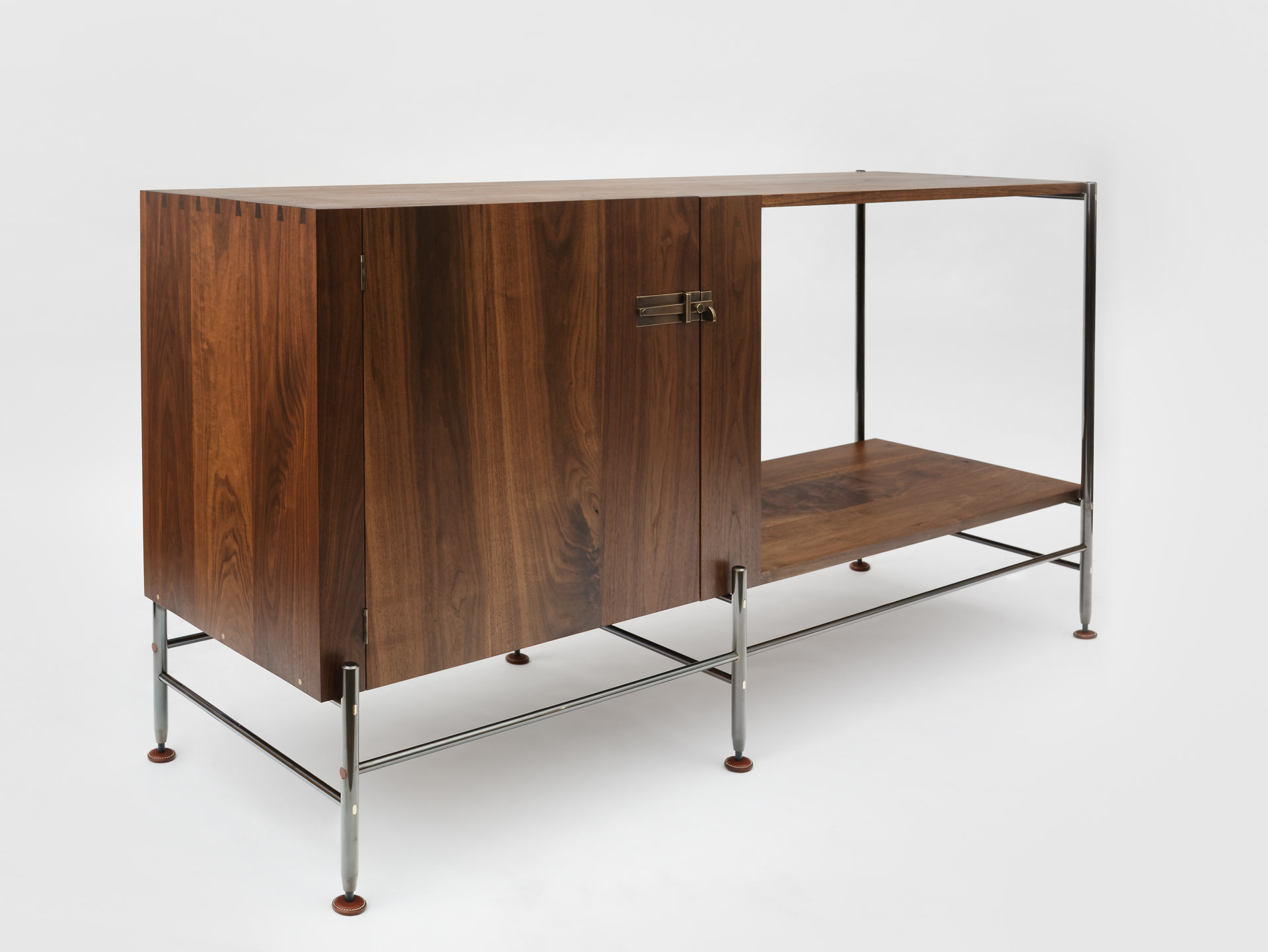 de sousa hughes mark albrecht harwood bar 5