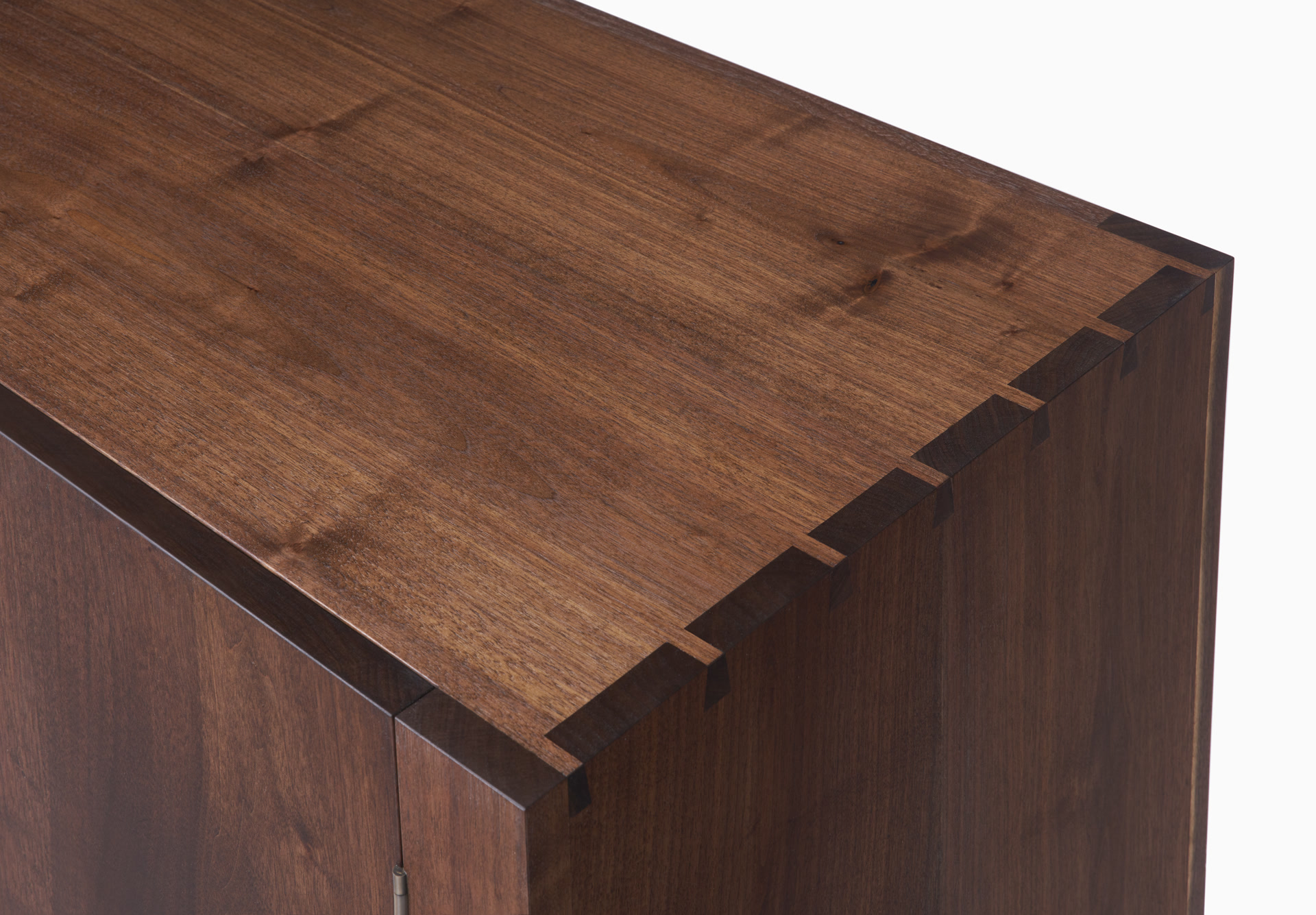 de sousa hughes mark albrecht Hardwood Credenza Standard Walnut top detail