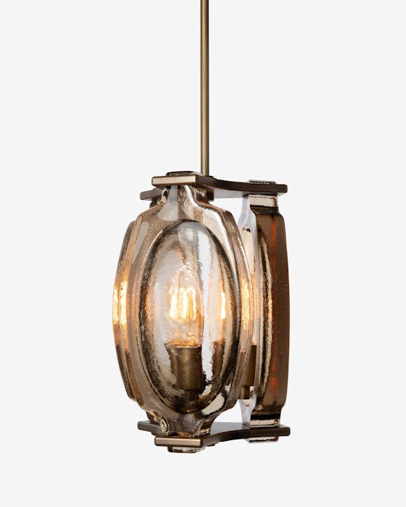 de sousa hughes mattaliano Phoebe pendant angle detail