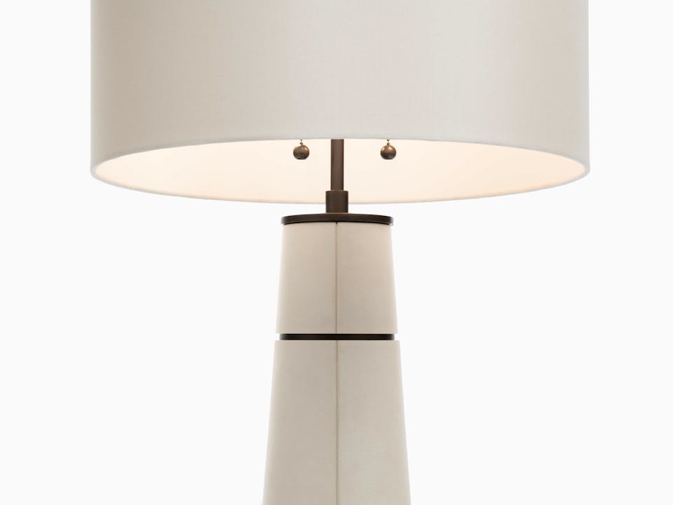 de sousa hughes mattaliano piller table lamp detail