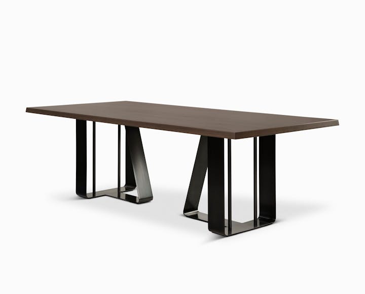 de sousa hughes mattaliano crillon dining table