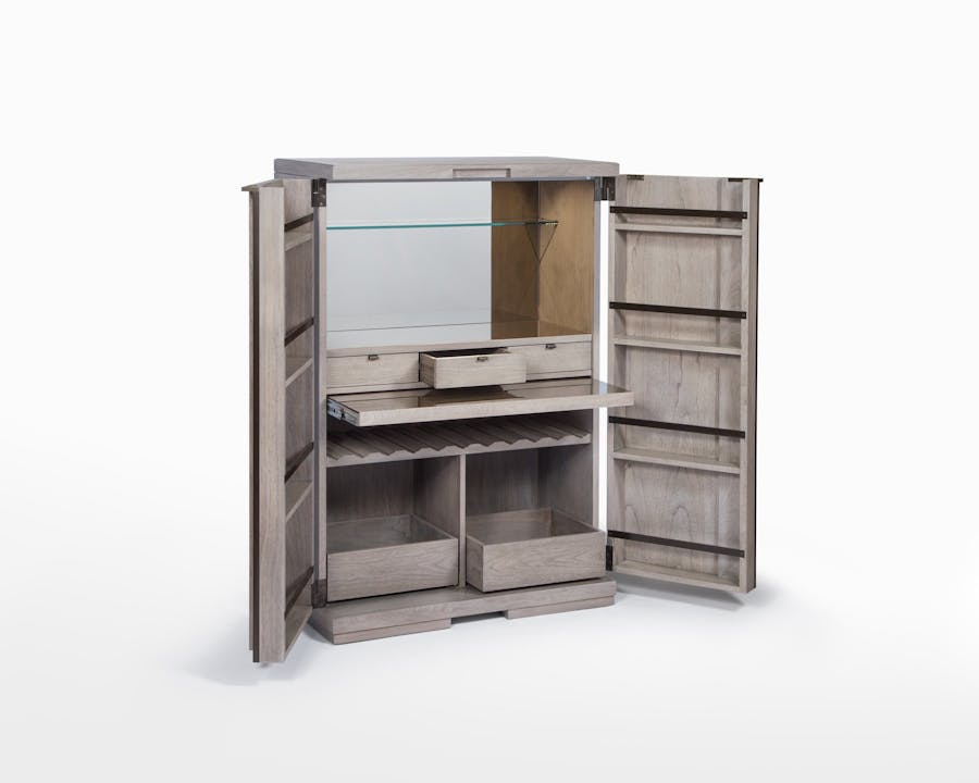 de sousa hughes mattaliano ettore bar open angle